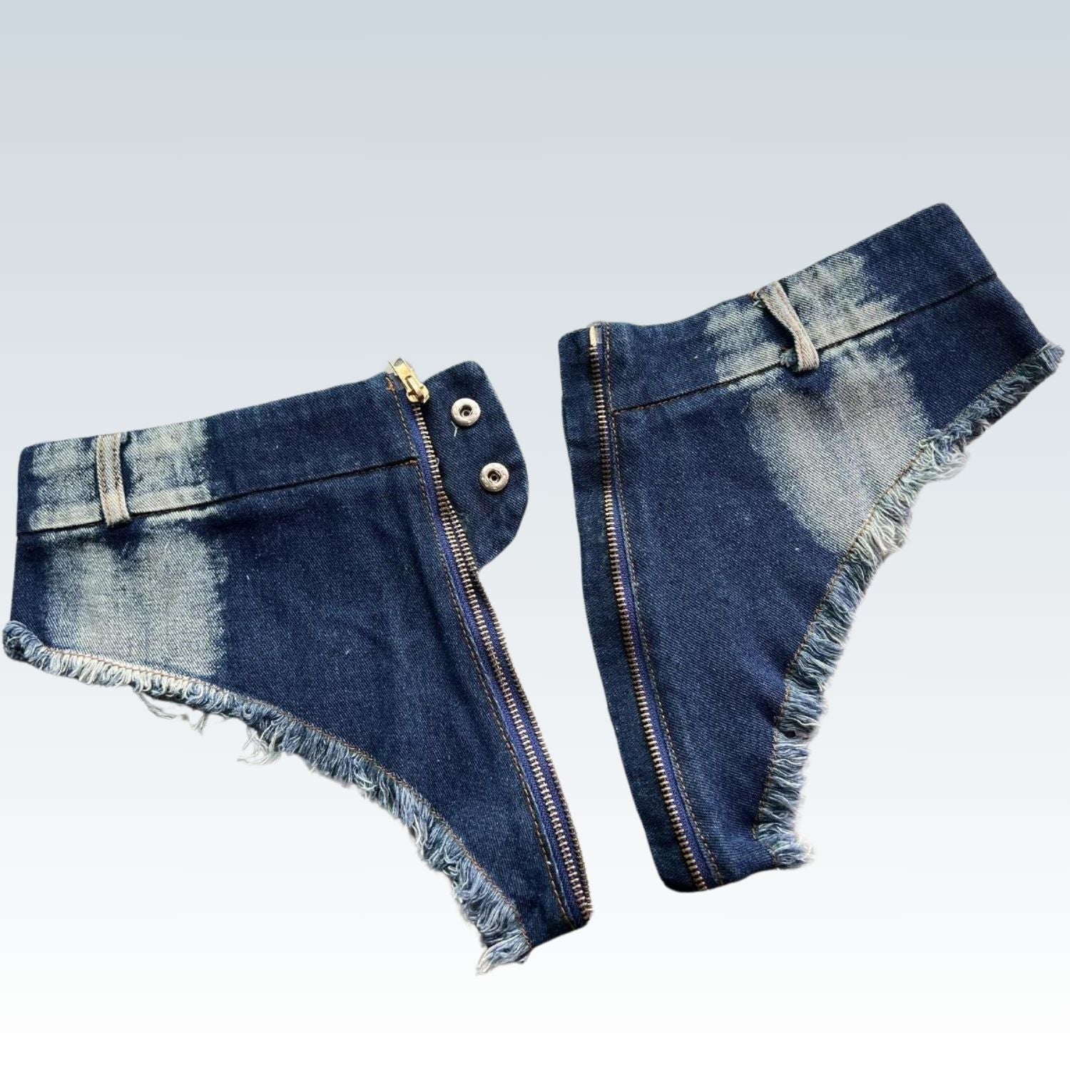 Zipper-Accent Fringe Denim Shorts⎥Bold Low-Rise Jorts for Trendsetting Appeal