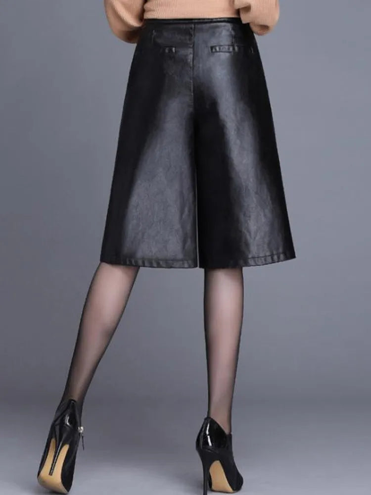 Black PU Leather Bermuda⎥Edgy Sophistication Shorts.