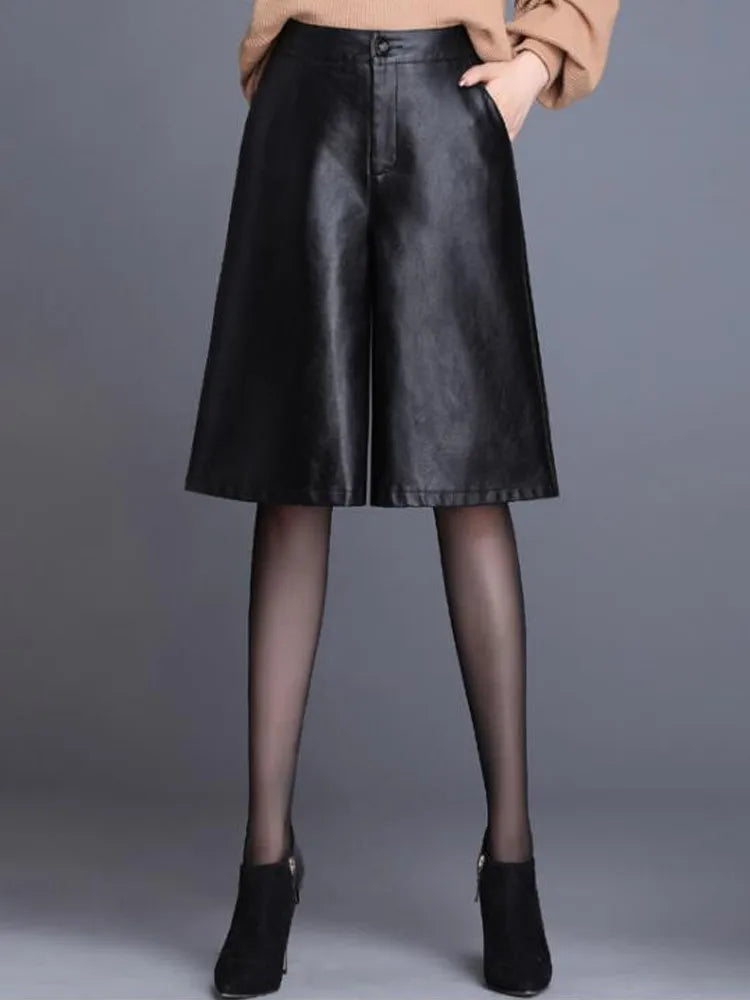 Black PU Leather Bermuda⎥Edgy Sophistication Shorts.