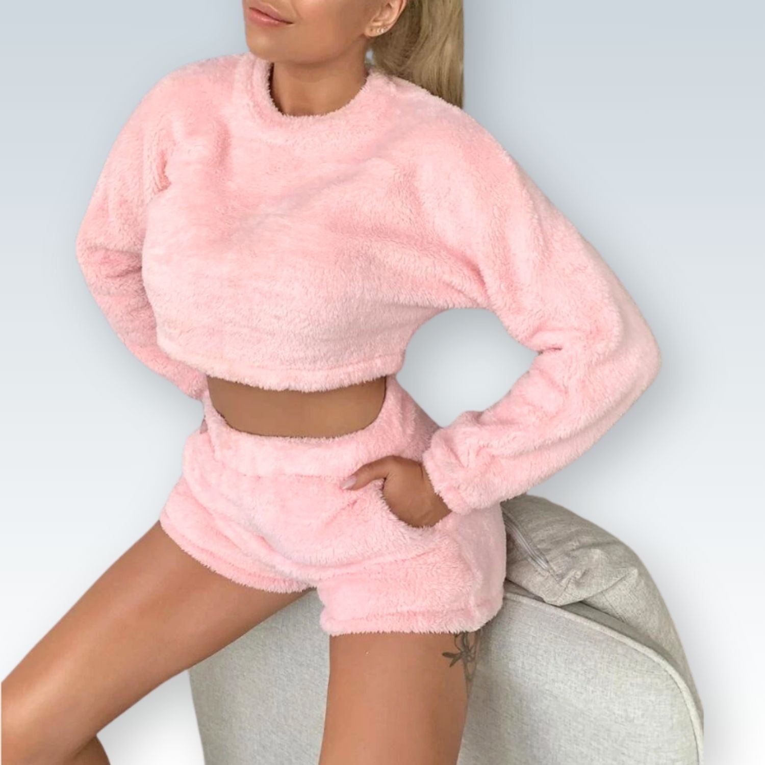 Fleece Cozy Shorts Set | High-Waist Shorts with Long-Sleeve Top