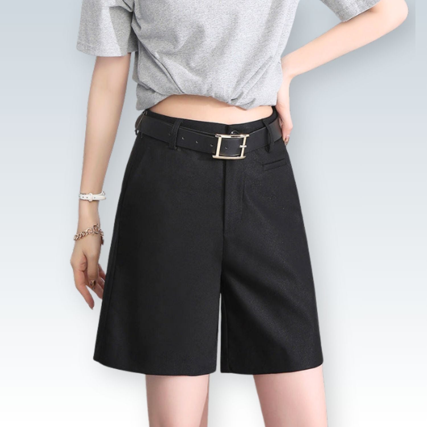 Classic High-Waisted Bermuda Shorts | Elegant Shorts for Versatile Styling