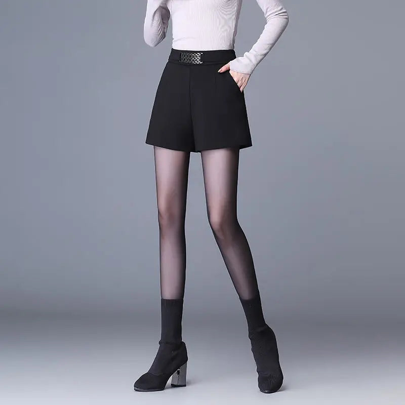 Elegant Tailored Shorts with Decorative Belt | Sophisticated A-Line Fit for Versatile Styling.